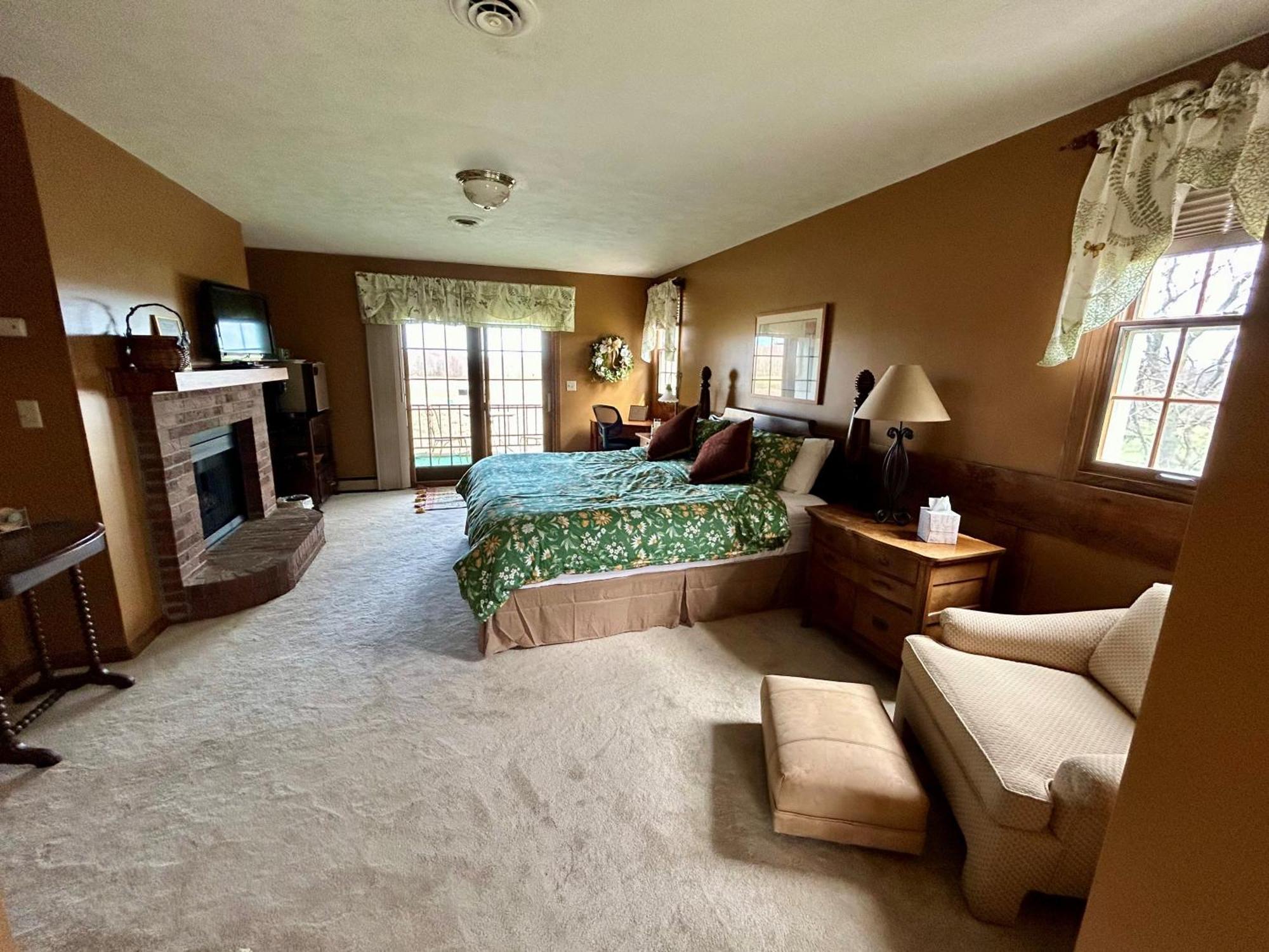 Geneva Warner-Concord Farms Bed & Breakfast מראה חיצוני תמונה