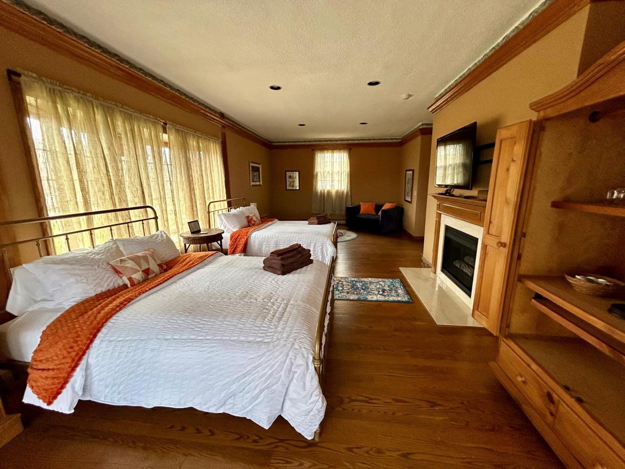 Geneva Warner-Concord Farms Bed & Breakfast מראה חיצוני תמונה